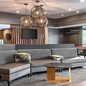Hotel Springhill, West Mifflin
