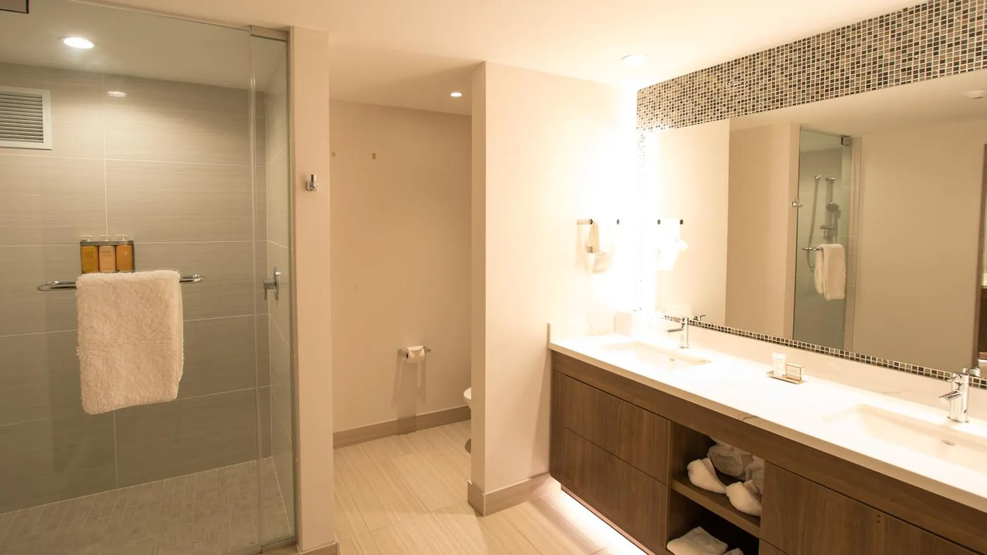 The Landing Hotel At Rivers Casino Pittsburgh